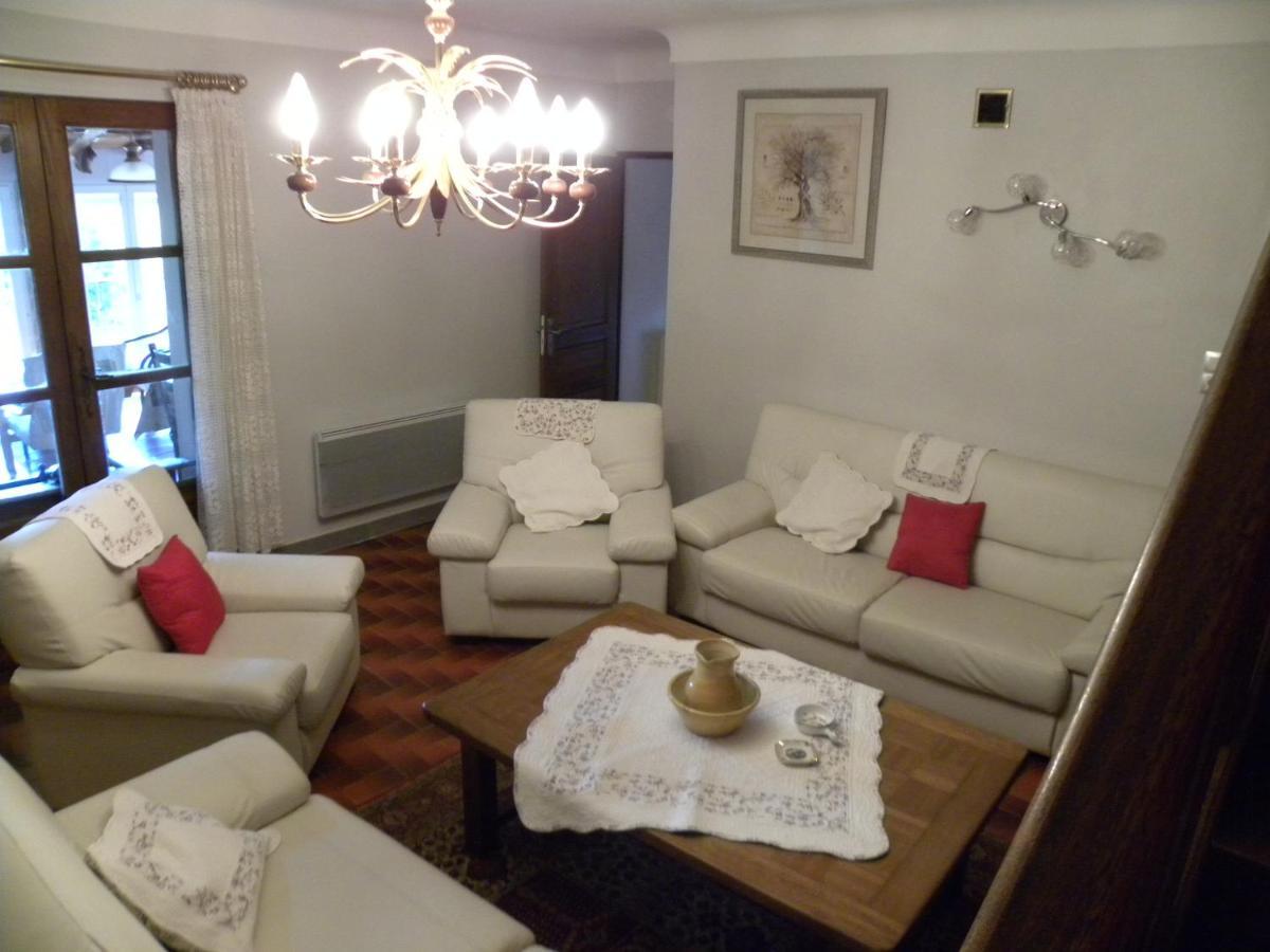 Les Vallons Holiday Home Lioux Zewnętrze zdjęcie